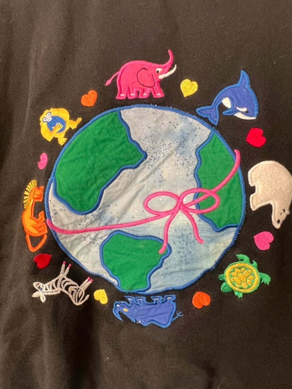 Rare Bellepointe Cropped Sweatshirt – Embroidered Animals Around the World - Picture 4 of 5